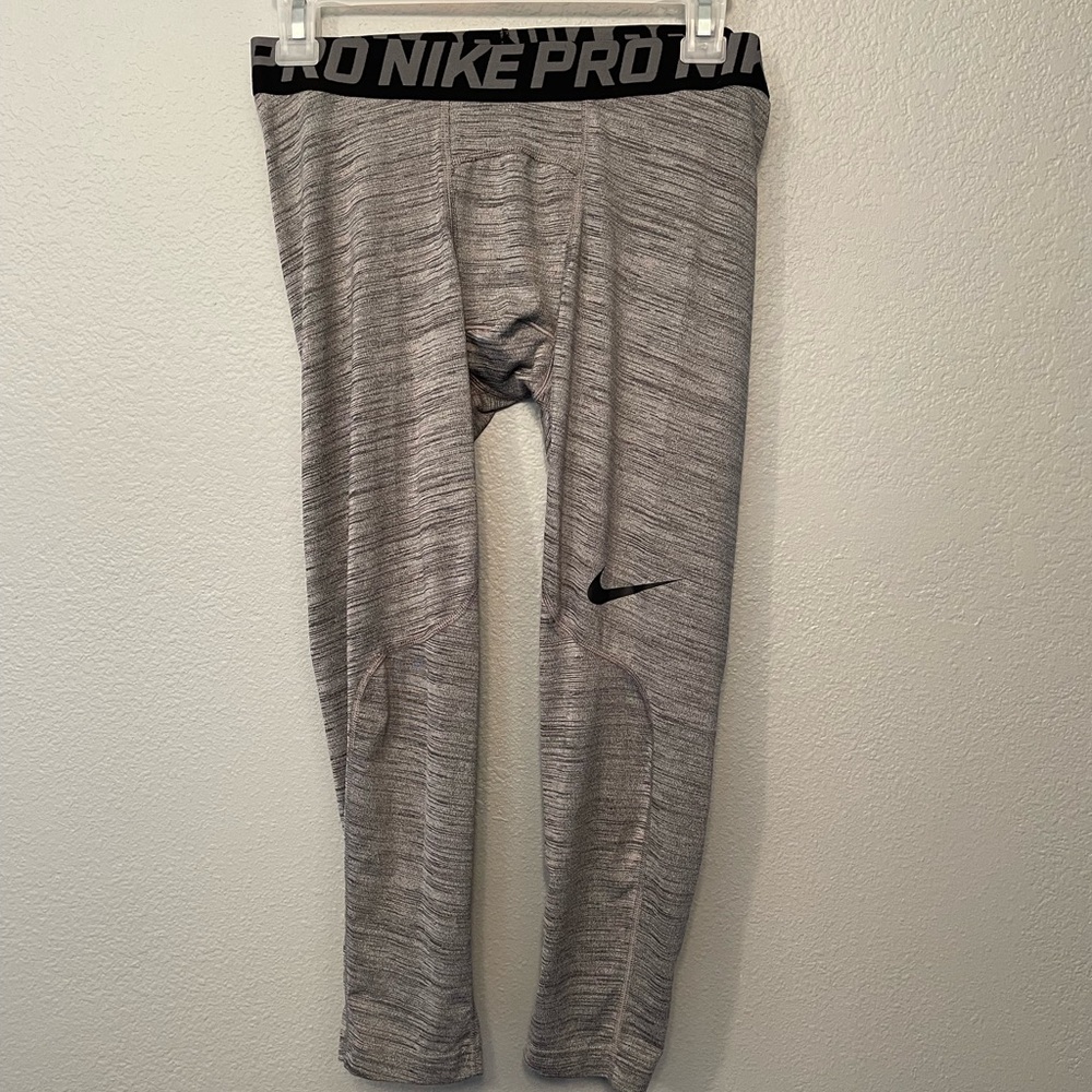 Nike pro combat 3/4 length compression shorts